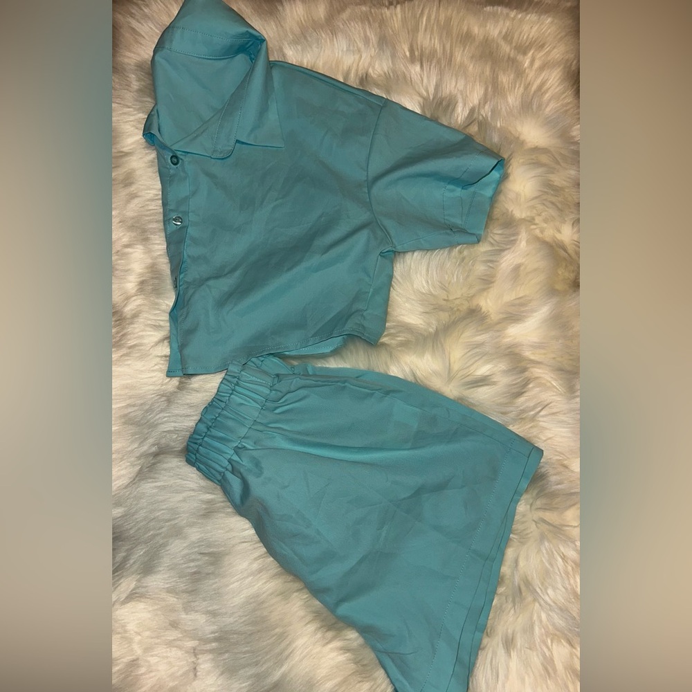 2 Piece Short Set - Picture 3 of 10